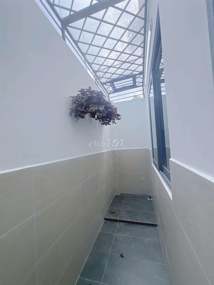 🏠 Nhà mới cạnh chợ Hiệp Bình – hẻm xe hơi, 60m², 4PN, 5WC, 5,5 tỷ TL!!
