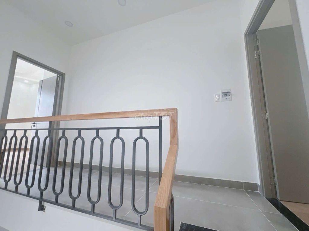 🏠 Nhà mới cạnh chợ Hiệp Bình – hẻm xe hơi, 60m², 4PN, 5WC, 5,5 tỷ TL!!