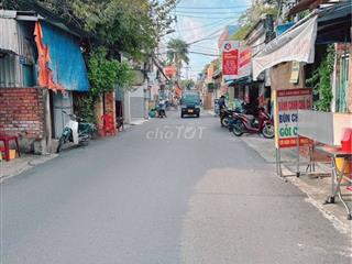 BÁN NHÀ NGAY CHỢ HIỆP BÌNH 3 TẦNG FULL NỘI THẤT 60M2 GIÁ 5.5 TỶ (TL)