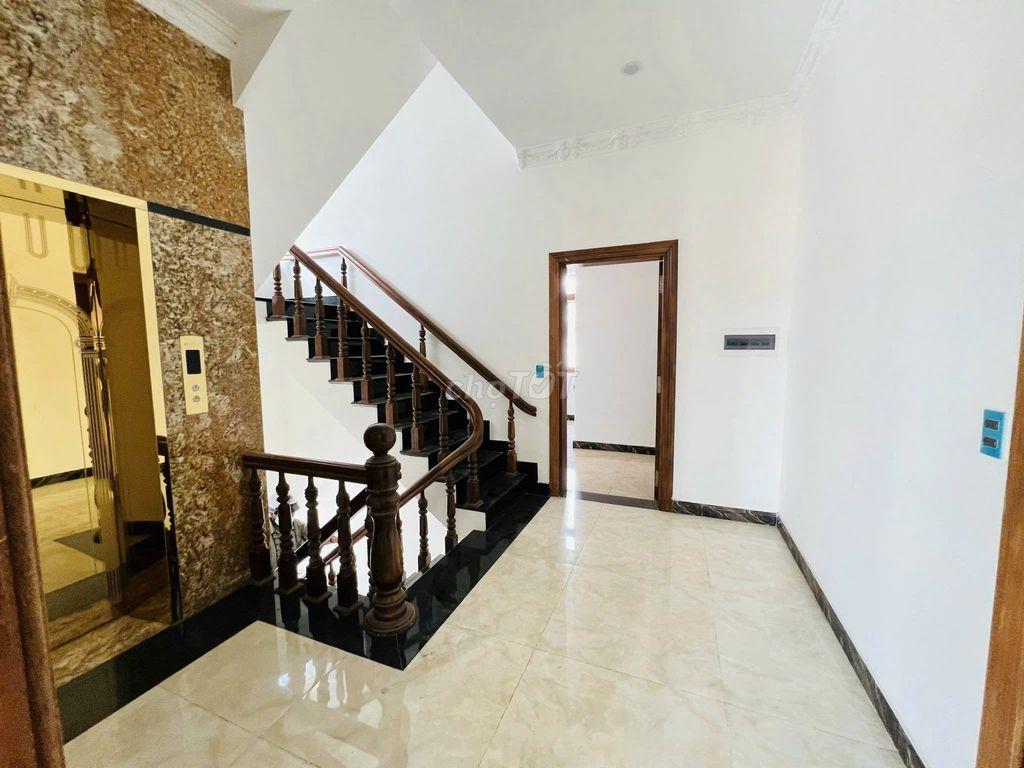 GIÁ NGỘP NHẤT MELOSA KHANG ĐIỀN 115M2 ĐẤT, CÓ NỘI THẤT ĐẸP, SỔ HỒNG