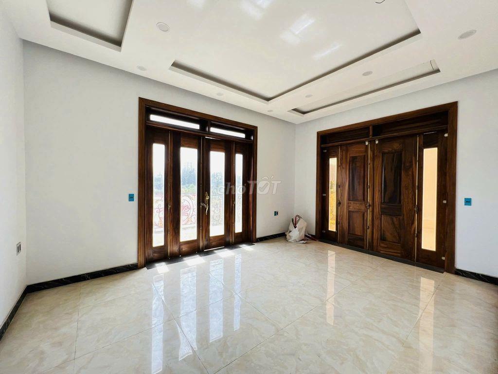GIÁ NGỘP NHẤT MELOSA KHANG ĐIỀN 115M2 ĐẤT, CÓ NỘI THẤT ĐẸP, SỔ HỒNG