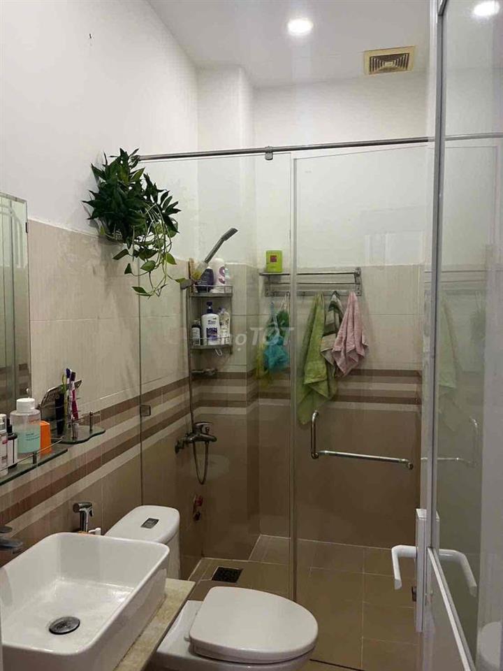 BÁN NHÀ ĐẸP , Đ 339 p, Phước Long , Hồ Chí Minh