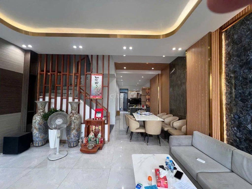 Nhà đẹp 6x20, mặt tiền Đường 12, Tam Bình, 7 PN, 8WC