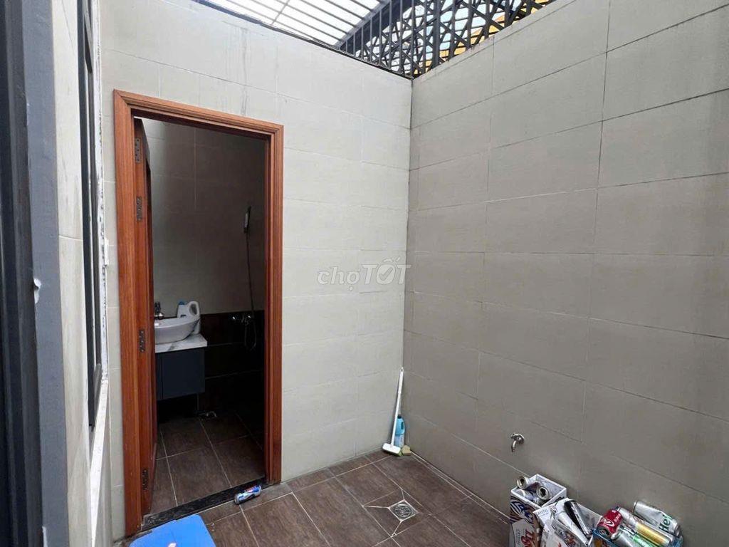 Nhà đẹp 6x20, mặt tiền Đường 12, Tam Bình, 7 PN, 8WC