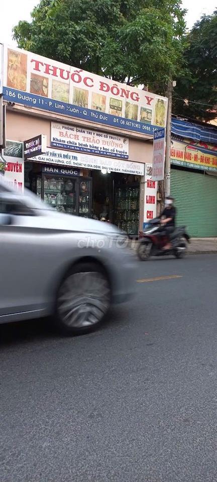 Bán nhà mặt tiền 