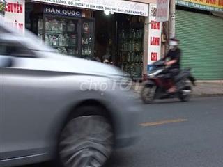 Bán nhà mặt tiền 