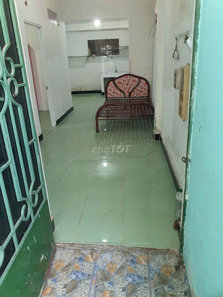 Bán nhà cấp 4 hẻm xe hơi