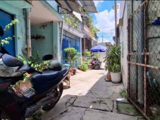 3.7 TỶ NHÀ 7 PHÒNG TRỌ BÌNH CHIỂU SẴN DÒNG TIỀN