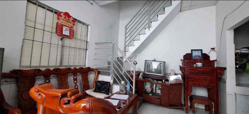 3.7 TỶ NHÀ 7 PHÒNG TRỌ BÌNH CHIỂU SẴN DÒNG TIỀN