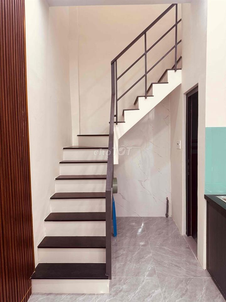 HIẾM CÓ NHÀ HIỆP BÌNH SỔ HỒNG RIÊNG CÁCH QUỐC LỘ 13 CHỈ 200M, GIÁ 2.25