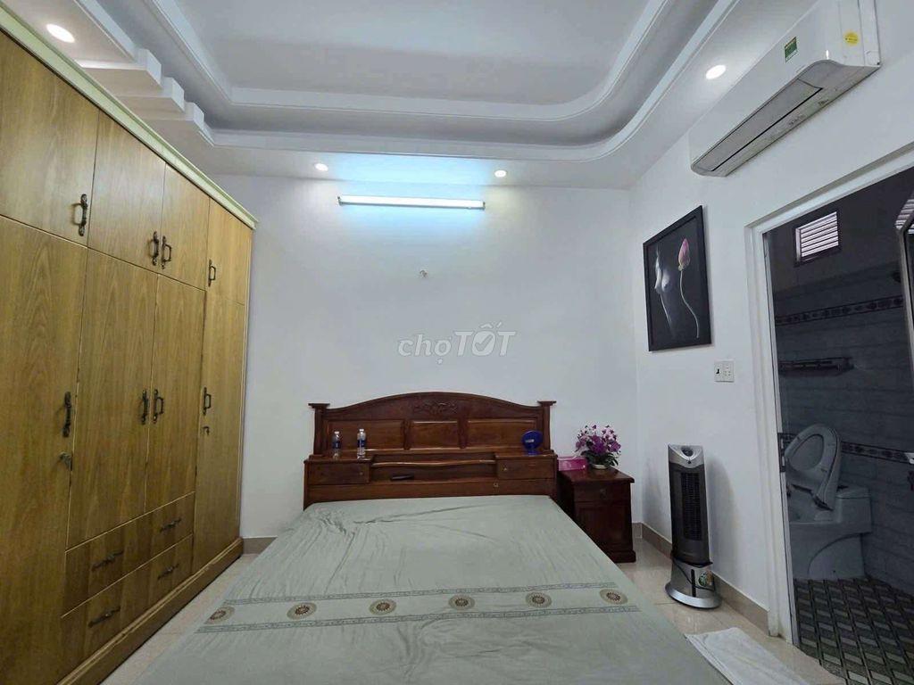 bán gấp nhà 3 tầng ngay phố ẩm thực mang thiện