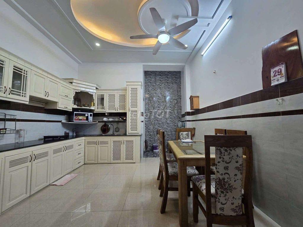 bán gấp nhà 3 tầng ngay phố ẩm thực mang thiện