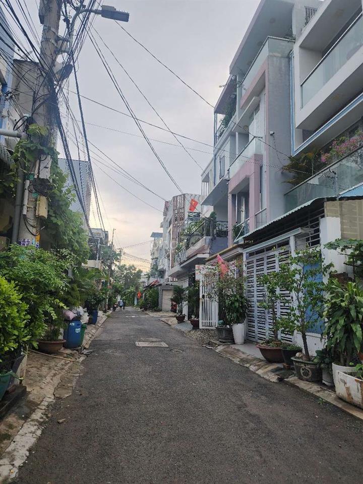 Gần Chợ Long Trường - 54m2 (4.5x12) - Chỉ 3.45 tỷ - Đường 7m thông.