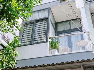 Nhà đẹp ngay gần chợ Tam Bình: 3PN + 4WC + phòng thờ + Sân thượng
