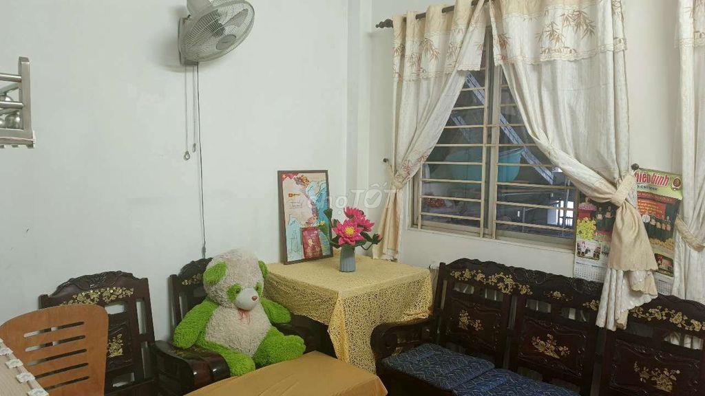 Nhà đẹp ngay gần chợ Tam Bình: 3PN + 4WC + phòng thờ + Sân thượng