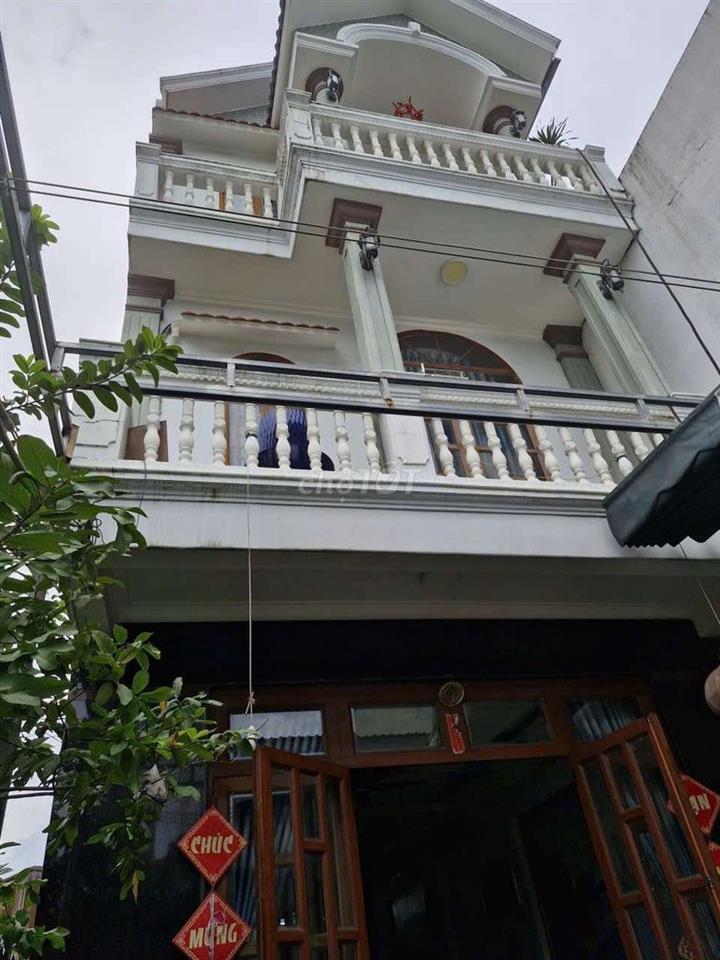 bán nhà mặt tiền 
