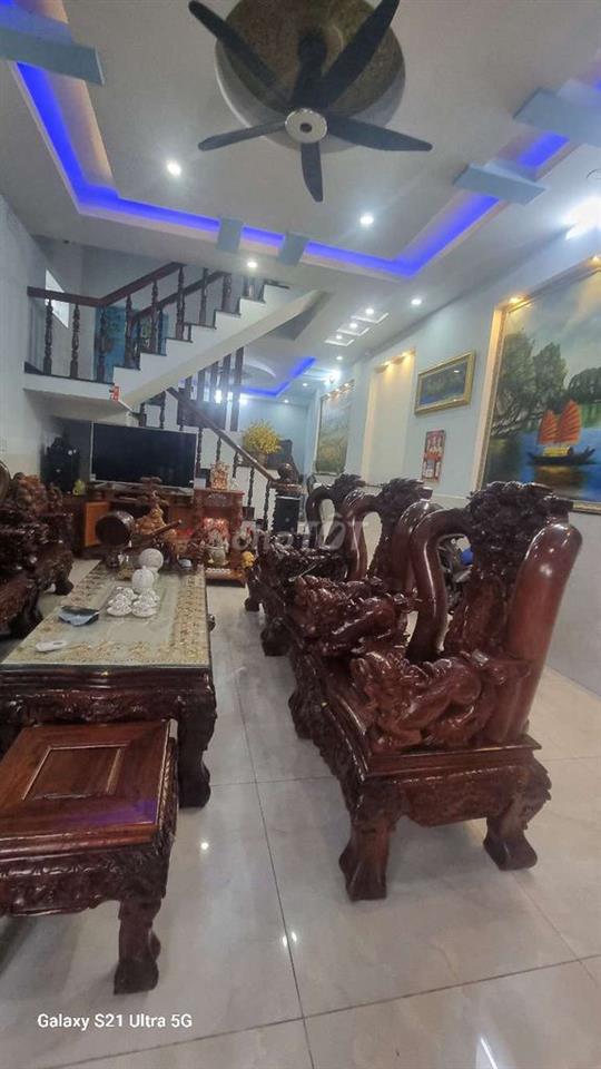 bán nhà mặt tiền 