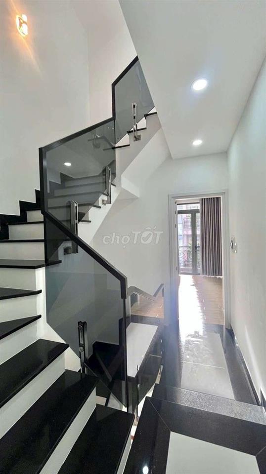 BÁN NHÀ MỚI ĐẸP SỔ HỒNG  GẦN  NGAY VẠN PHÚC HBP THỦ ĐỨC