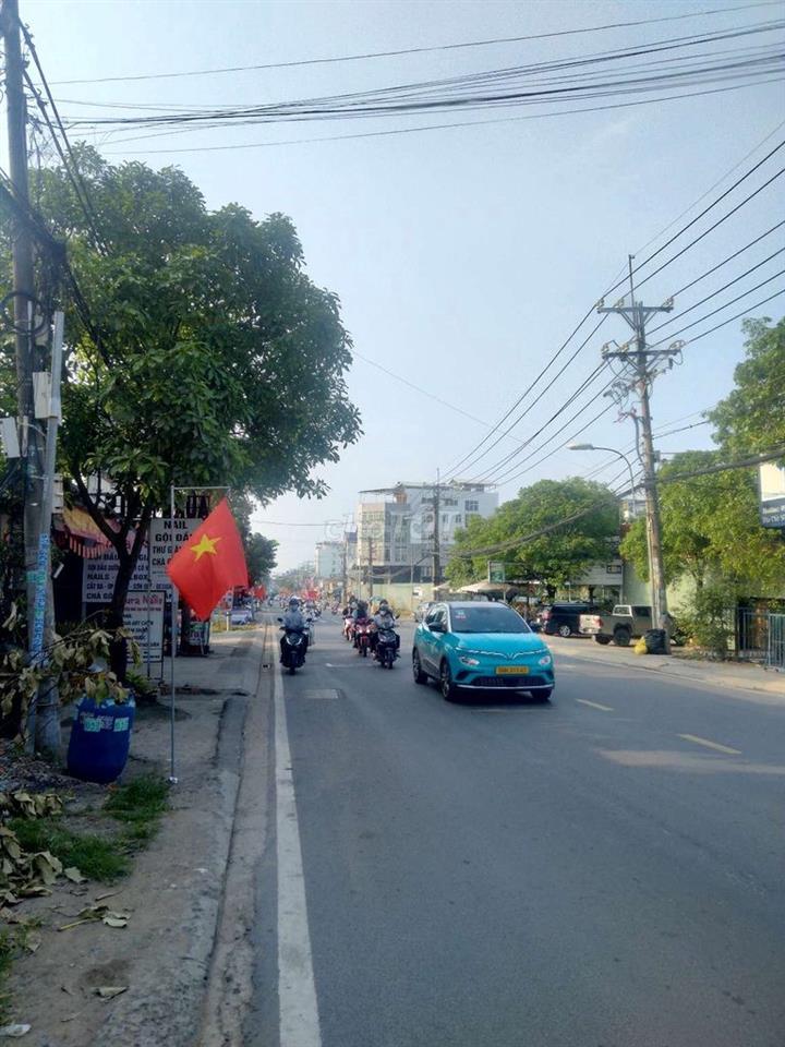 NHÀ MẶT TIỀN HOÀNG HỮU NAM