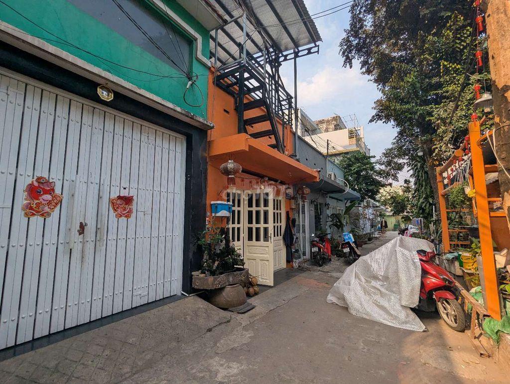 cần bán nhà chính chủ mặt tiền song hành xlhn q9