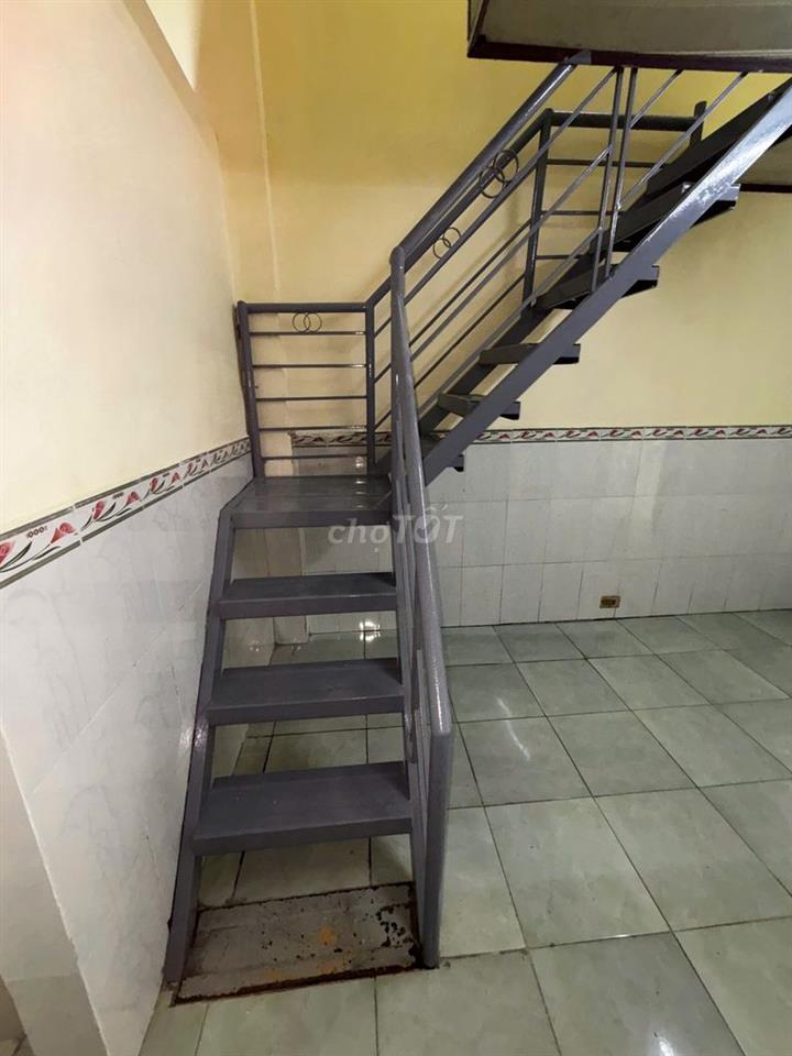 Nhà hẻm thông, 1 trệt - 1 tầng,  chính chủ cho thuê