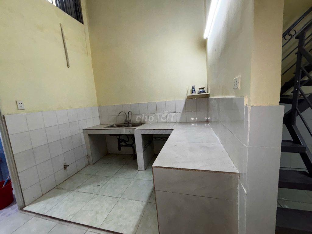 Nhà hẻm thông, 1 trệt - 1 tầng,  chính chủ cho thuê