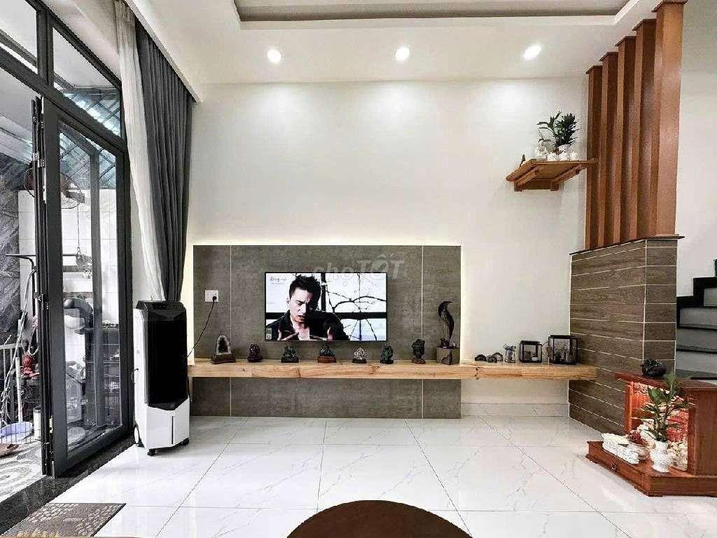 BÁN NHÀ LÊ VĂN VIỆT GẦN VINCOM LÊ VĂN VIỆT