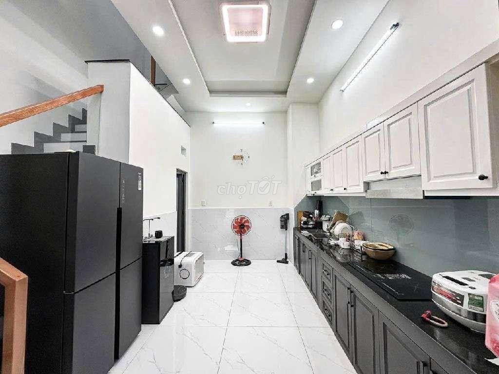 BÁN NHÀ LÊ VĂN VIỆT GẦN VINCOM LÊ VĂN VIỆT