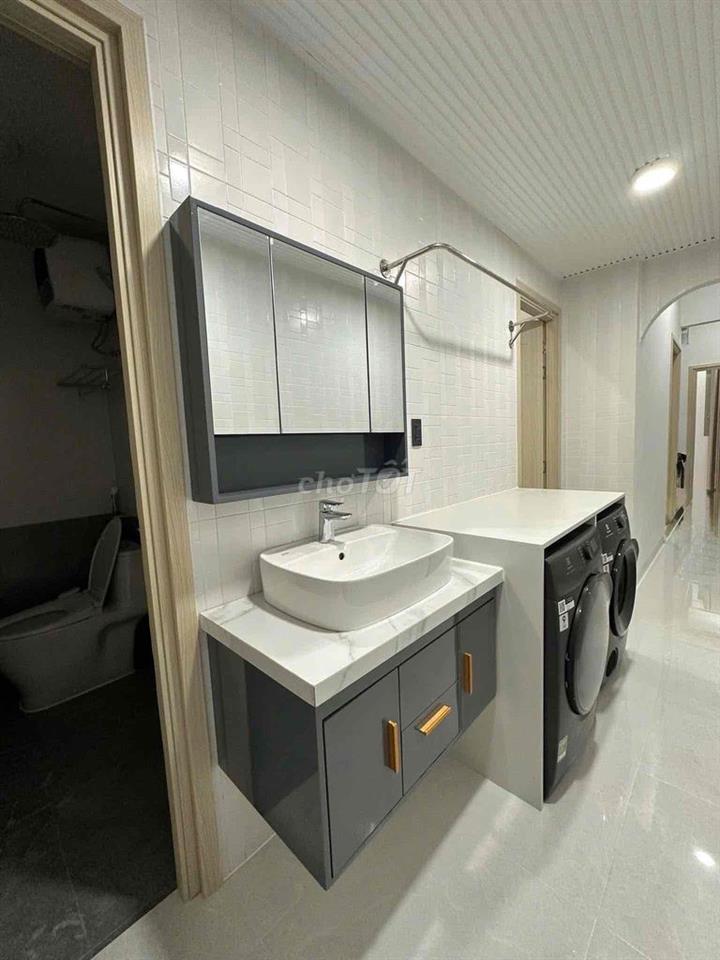 Kẹt tiền chữa bệnh cần bán gấp ra nhanh căn nhà hẻm 2m