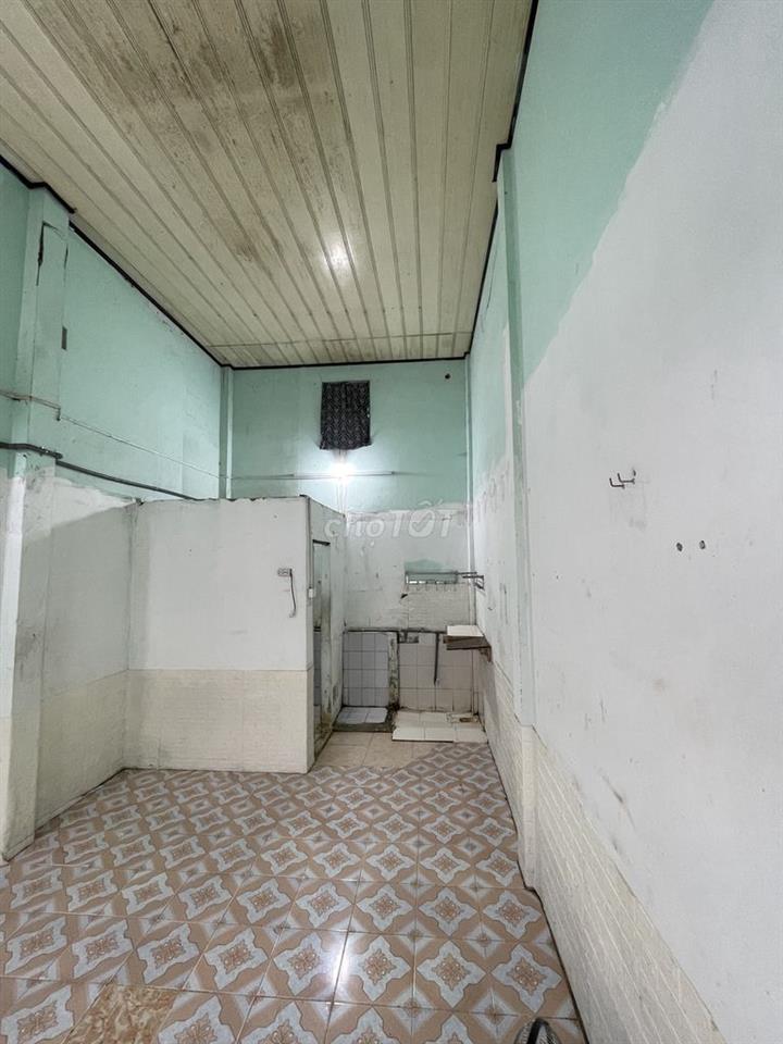 CẦN BÁN 1 PHÒNG TRỌ Ở THỦ ĐỨC