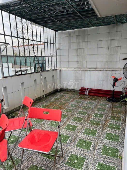 GẦN VÒNG XOAY PHẠM VĂN ĐỒNG - GIGAMAILL - 42m2