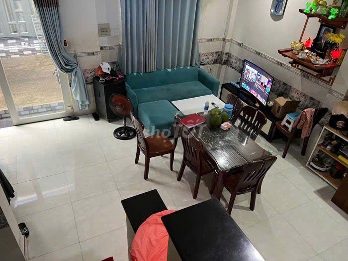GẦN VÒNG XOAY PHẠM VĂN ĐỒNG - GIGAMAILL - 42m2