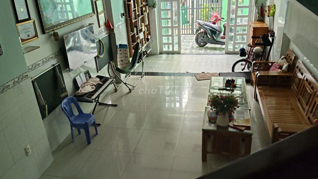 Bán nhà chính chủ 1 tầng, 4x25, hẻm xe hơi
