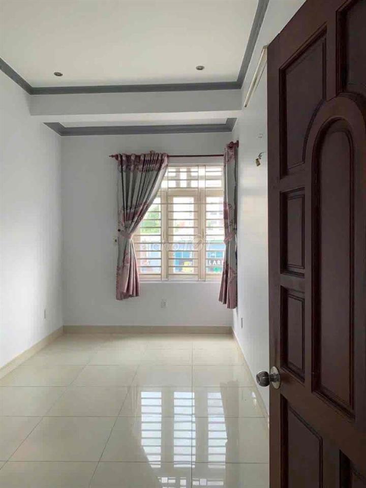 cho thuê nhà mặt tiền đường Linh Đông 1 trệt 2 lầu sân thượng