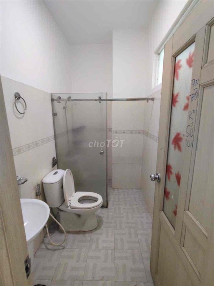 NHÀ MỚI TOANG NGAY 606 QL 13 HBP(KDC HỒNG LONG)-ĐỐI DIỆN VẠN PHÚC CITI