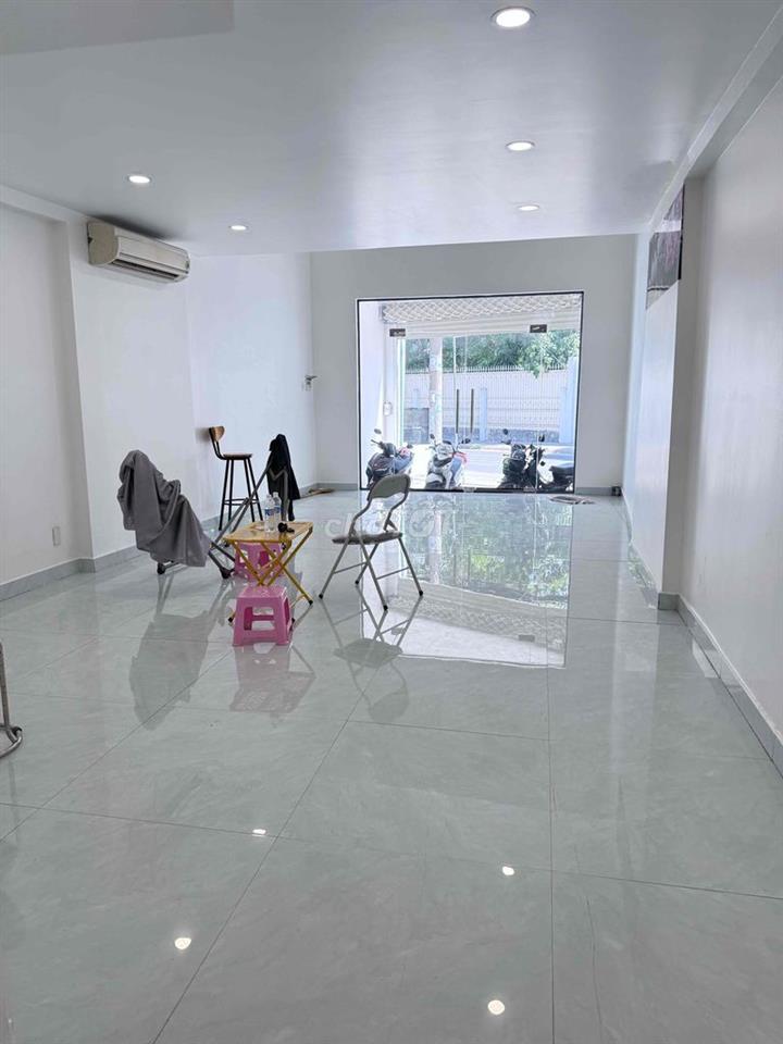 Cho thuê MBKD Mặt Tiền đường Tô Ngọc Vân, Phường Tam Bình Thủ Đức