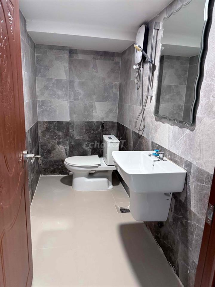 Cho thuê MBKD Mặt Tiền đường Tô Ngọc Vân, Phường Tam Bình Thủ Đức