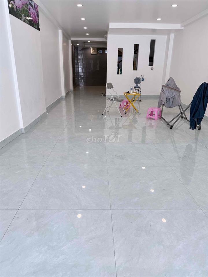 Cho thuê MBKD Mặt Tiền đường Tô Ngọc Vân, Phường Tam Bình Thủ Đức