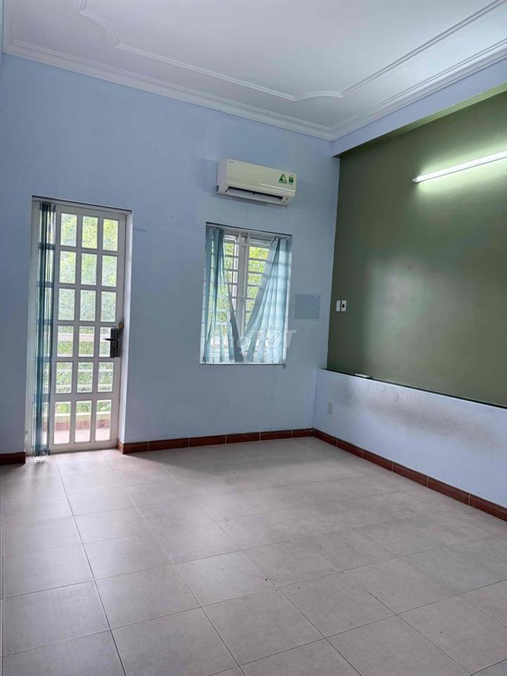 Cho thuê Biệt Thự bên sông đường thông, Gần Gigamaill P HiệpBinhf Cháh