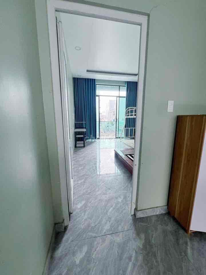 Cho thuê nhà 1 trệt lầu trệt trống suốt, hẻm xe tải đường Kha Vạn Cân