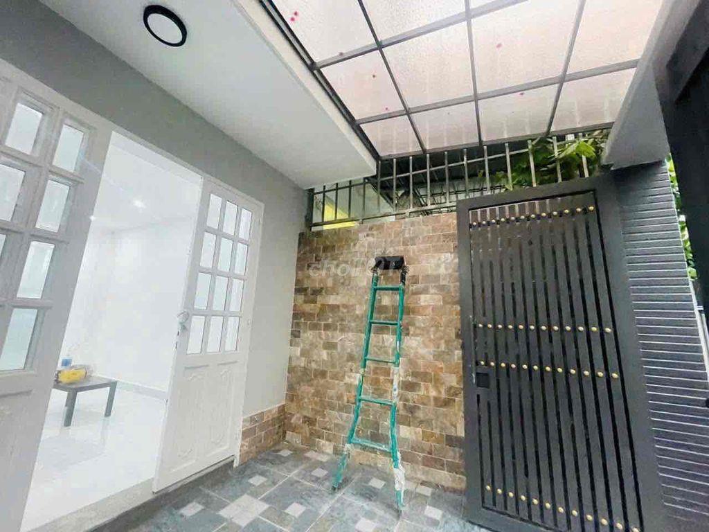 Cho thuê nhà 1 trệt lầu hẻm cụt ô tô yên tĩnh có PN trệt đường số 3 Tr