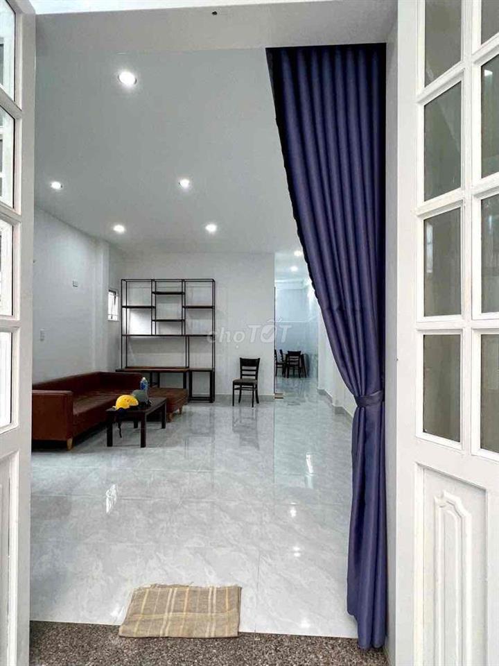 Cho thuê nhà 1 trệt lầu hẻm cụt ô tô yên tĩnh có PN trệt đường số 3 Tr