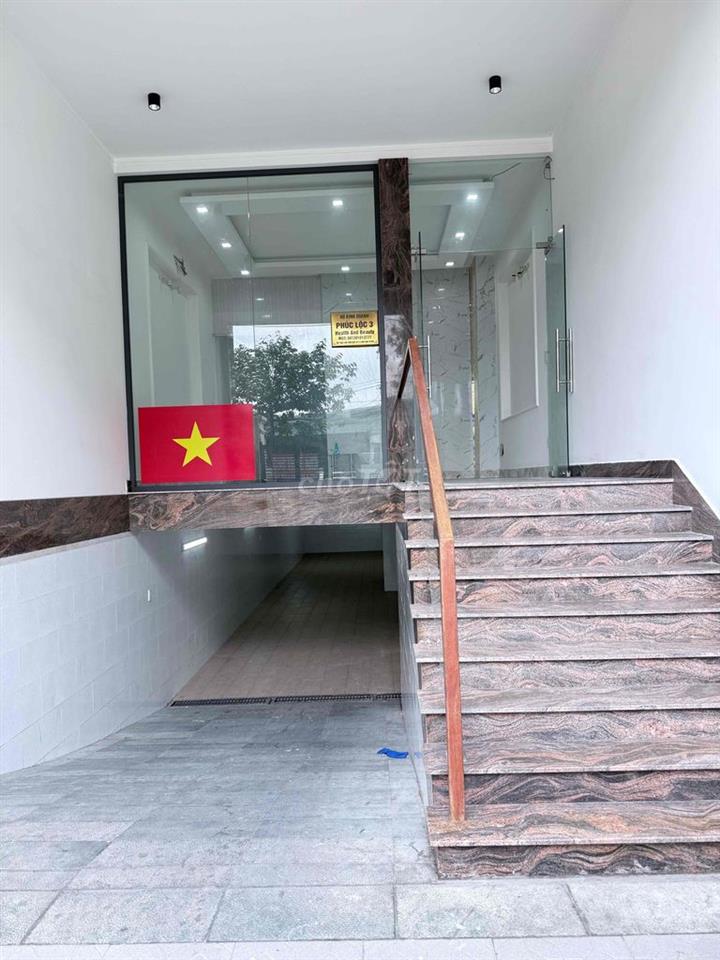 Cho thuê MBKD VP MT đường khu Dân cư đông đúc sát CC Flora Novia Phạm