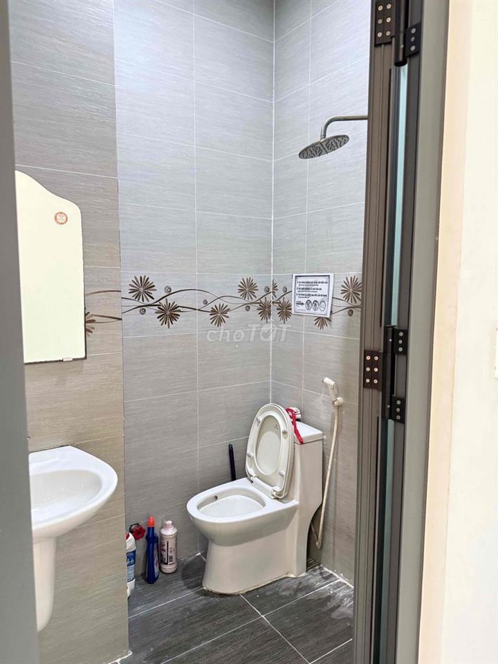 Cho thuê MBKD VP MT đường khu Dân cư đông đúc sát CC Flora Novia Phạm