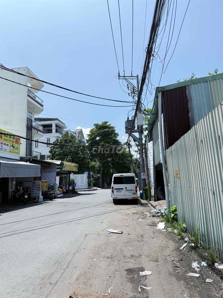Cho thuê kho xưởng 1040m2 đường số 8 ngay Quốc Lộ 13