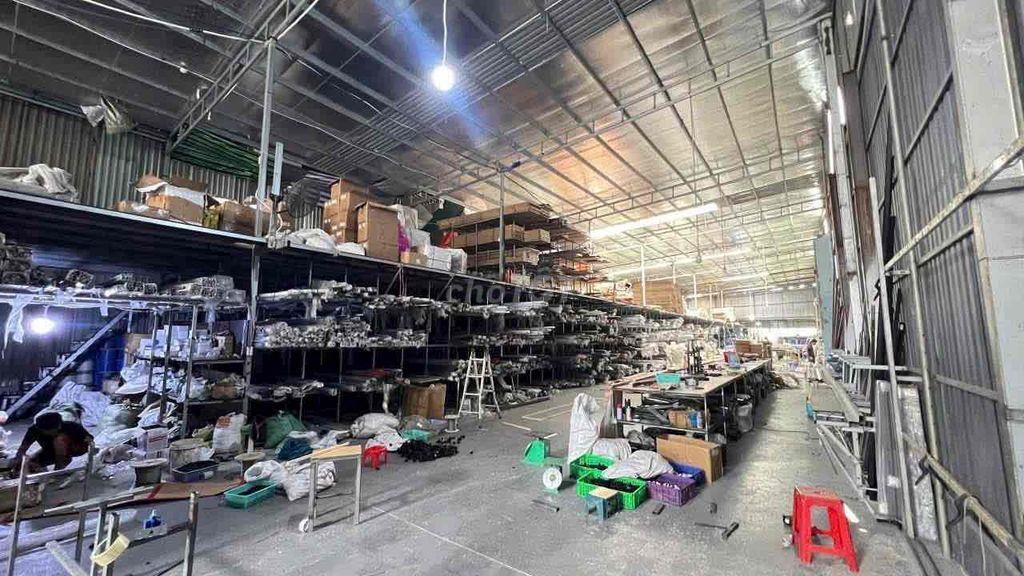 Cho thuê kho xưởng 1040m2 đường số 8 ngay Quốc Lộ 13