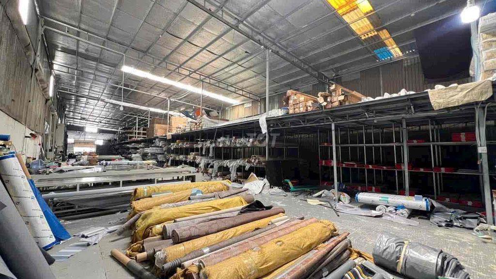 Cho thuê kho xưởng 1040m2 đường số 8 ngay Quốc Lộ 13
