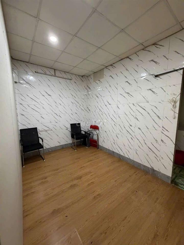 NHÀ NGAY CHỢ, Ở + KD THUẬN TIỆN. SẴN 3PN 3WC 