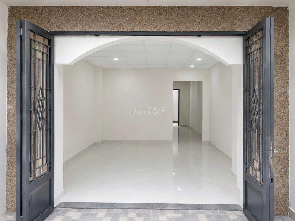 BIỆT THỰ 6,5X32 SÂN CỰC RỘNG. SẴN 3PN, GẦN NGÃ TƯ BÌNH PHƯỚC 