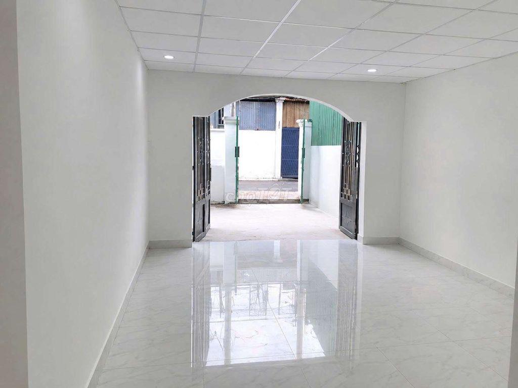 BIỆT THỰ 6,5X32 SÂN CỰC RỘNG. SẴN 3PN, GẦN NGÃ TƯ BÌNH PHƯỚC 